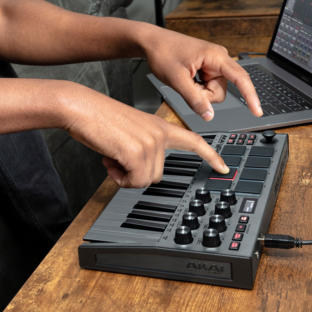 Akai mpk promo mini